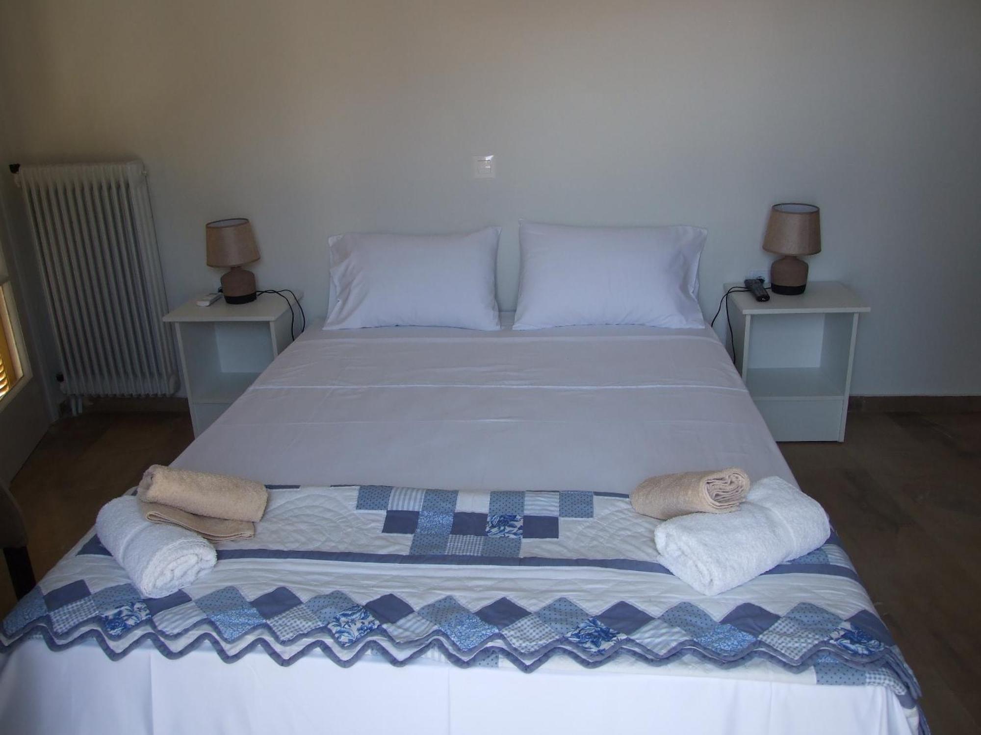 Nafpaktos Apartment And Studios In Port Zimmer foto