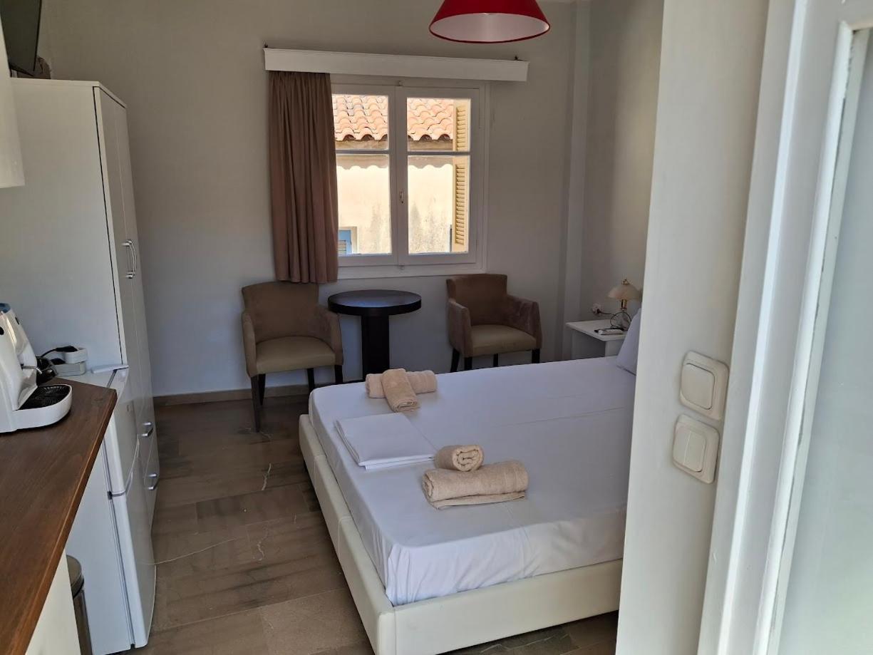 Nafpaktos Apartment And Studios In Port Zimmer foto